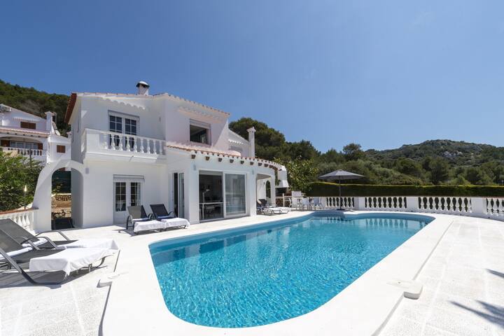 VILLA GERMAN con espectaculares vistas al mar gallery image 2