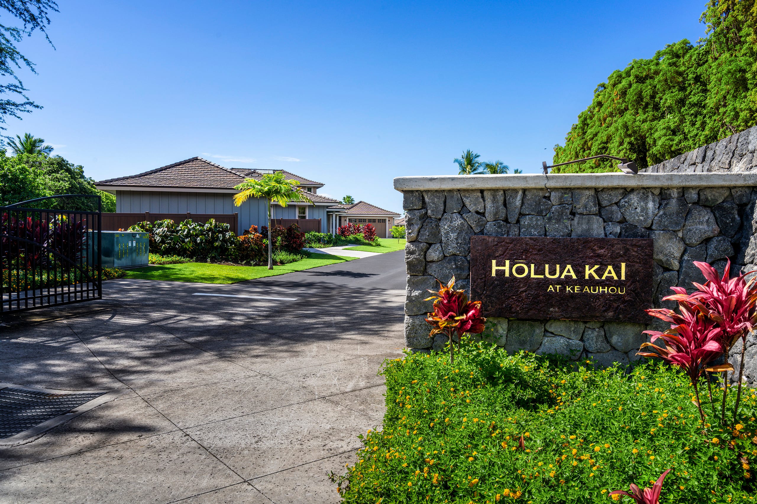 Home in Kailua-Kona · ★4.98 · 3 bedrooms · 4 beds · 3.5 baths - Image 59