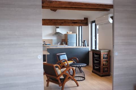 Top performing Airbnb: La Bâtie – La Loge – View/Jacuzzi/Parking in Vienne