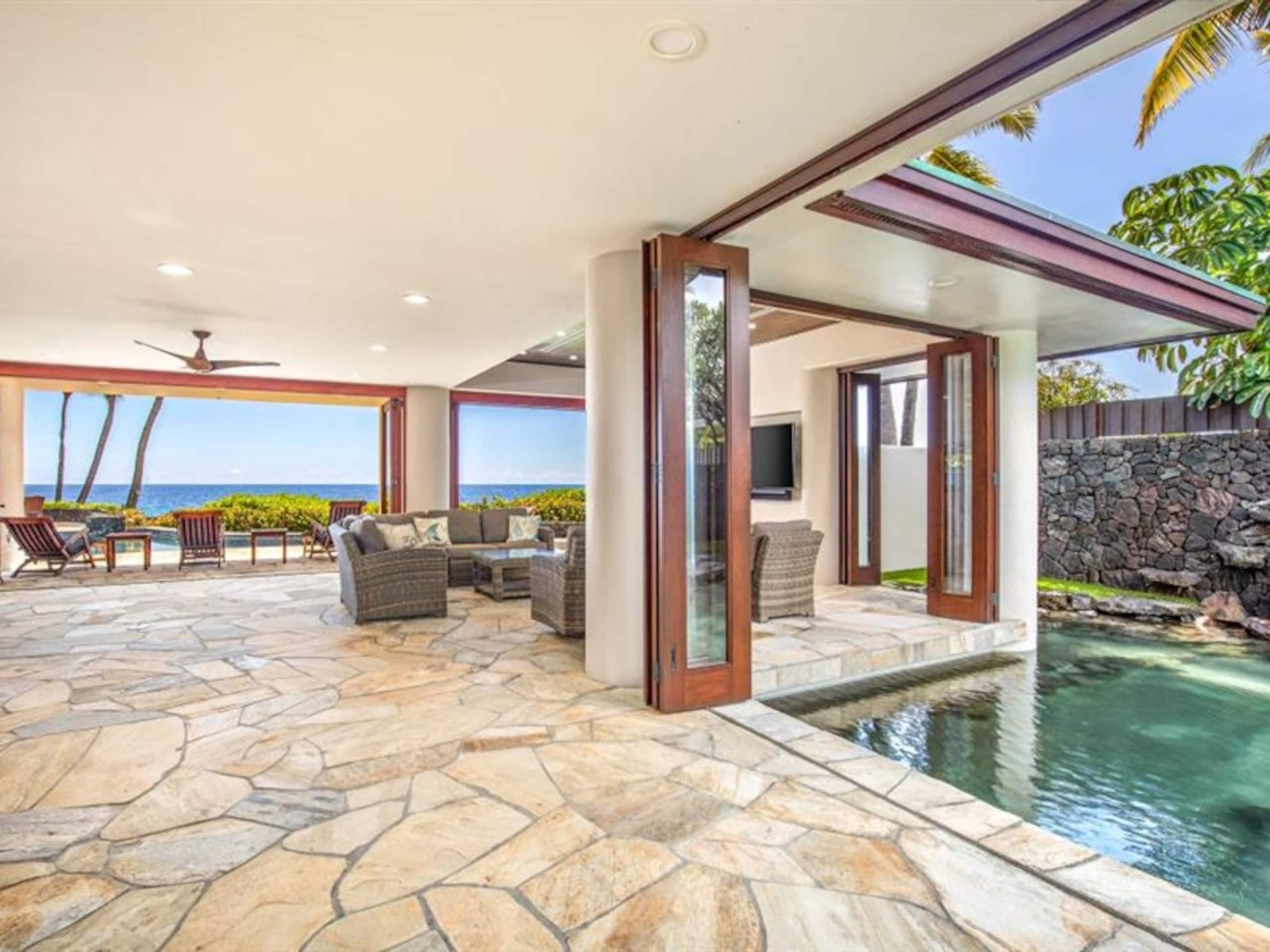 Home in Kailua-Kona · ★4.68 · 3 bedrooms · 6 beds · 3.5 baths - Image 7