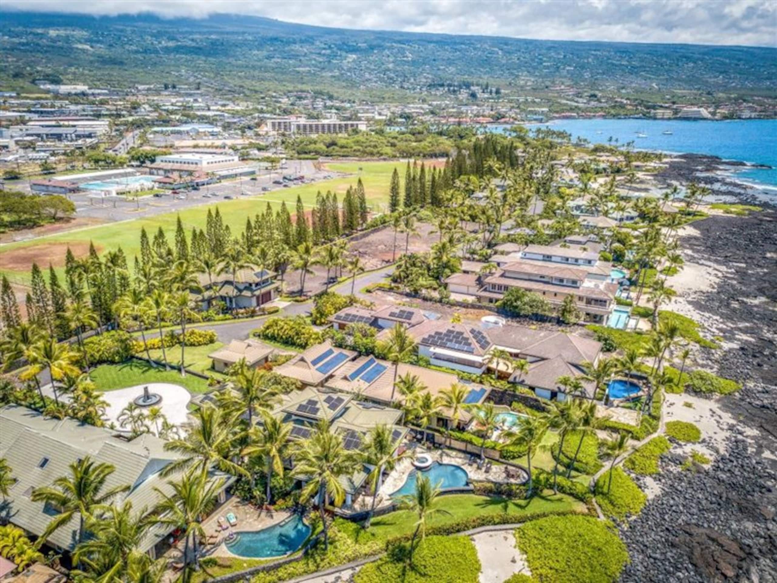 Home in Kailua-Kona · ★4.68 · 3 bedrooms · 6 beds · 3.5 baths - Image 46