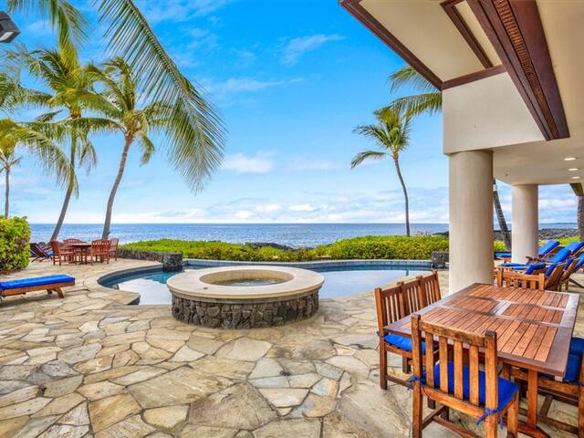 Blue Water: Oceanfront Home w/Private Pool & Spa gallery image 2