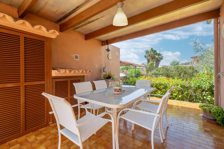 Es Viola gallery image 3