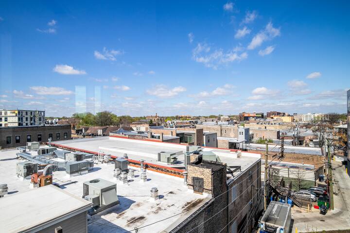 Blueground | Logan Sq, gym, roof, 1 block to L gallery image 4