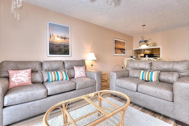 3 Br Condo With Pool In Caswell Beach - Bald Head Island, NC