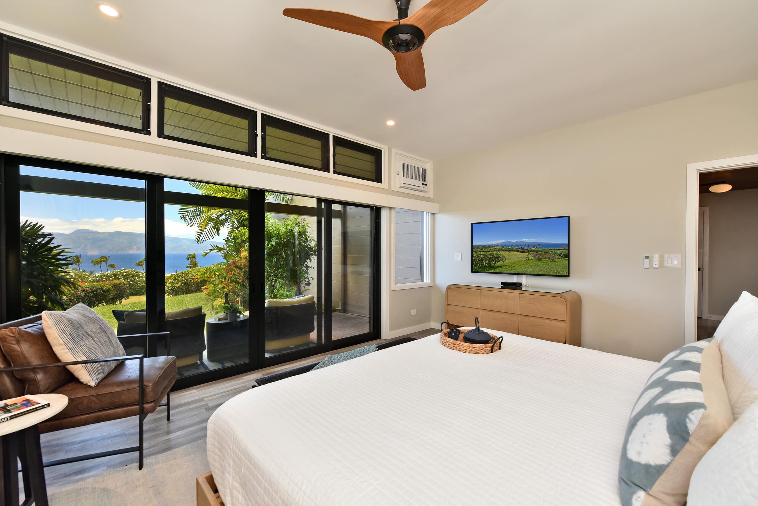 Condo in Lahaina · ★5.0 · 2 bedrooms · 4 beds · 3 baths - Image 11