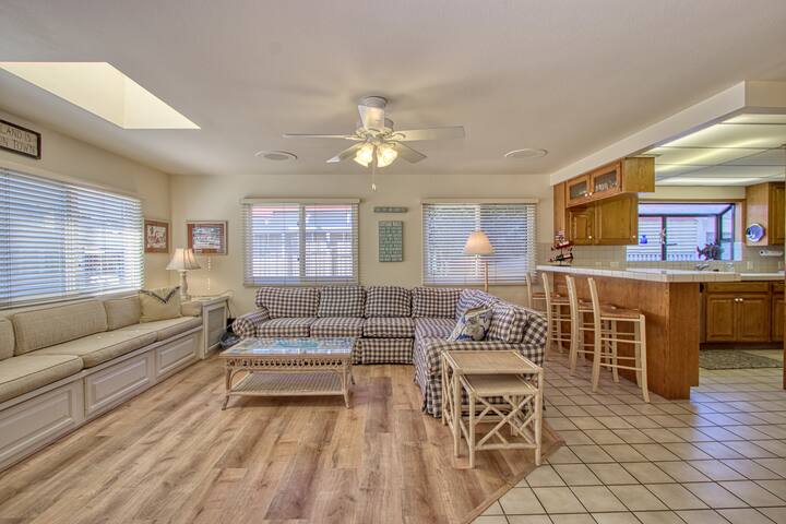 316CL – Spacious 4 bdr House , Quick walk to gallery image 3