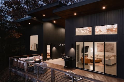 Glass House • Hot Tub • Views • AVL’s #1 Luxe Stay