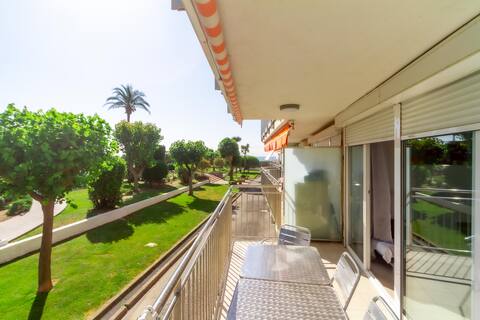 Residencial Costamar Playa, with pool, near BCN