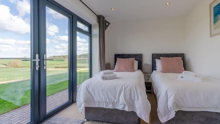 Საძინებელი ორი, ქვედა ლოჟის ბეღელი, ბოლთოლ რეტინგსი