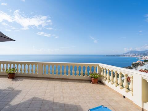 Mare Largo by Interhome