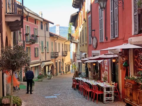 Annuncio Airbnb popolare: Sabina by Interhome a Luino