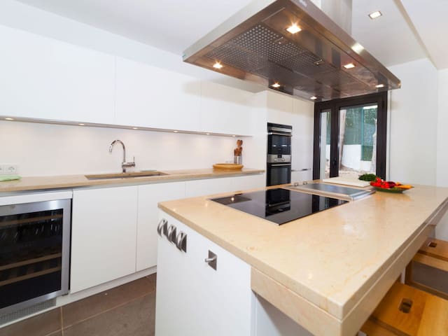 La Gargouille by Interhome gallery image 4