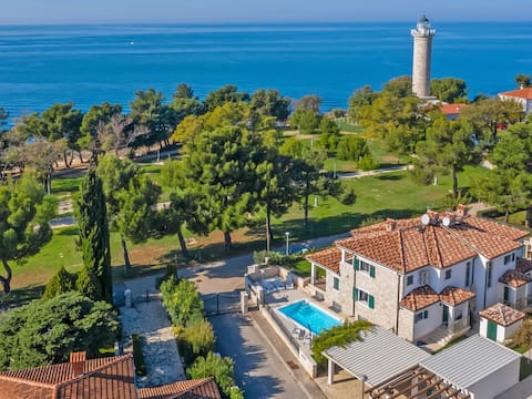 Popular Airbnb listing: Villa Beach Front by Interhome in Bašanija