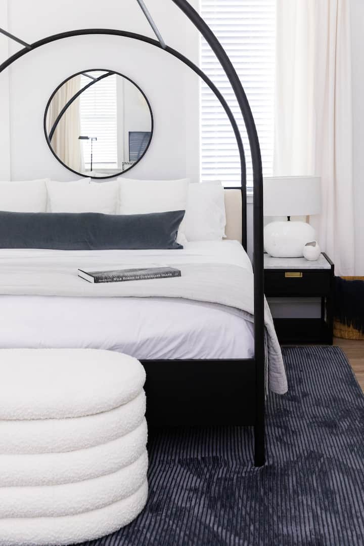 Dormitorio principal tamaño king, segundo piso. 