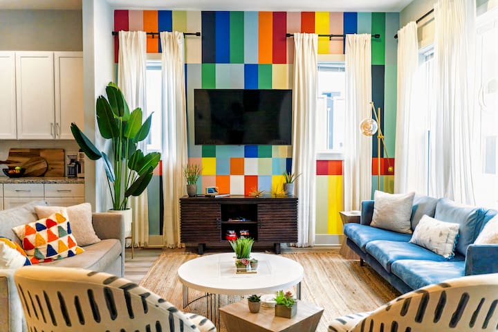 Charming Home Near Broadway|Free Parking