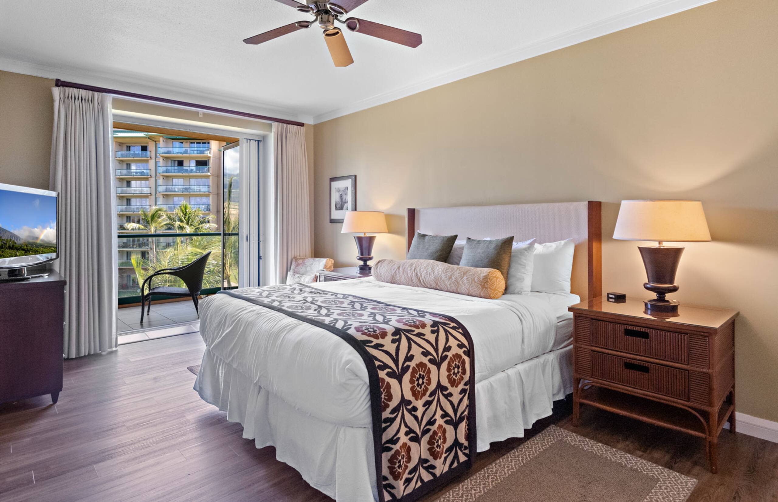 Condo in Lahaina · ★4.85 · 2 bedrooms · 3 beds · 2 baths - Image 23