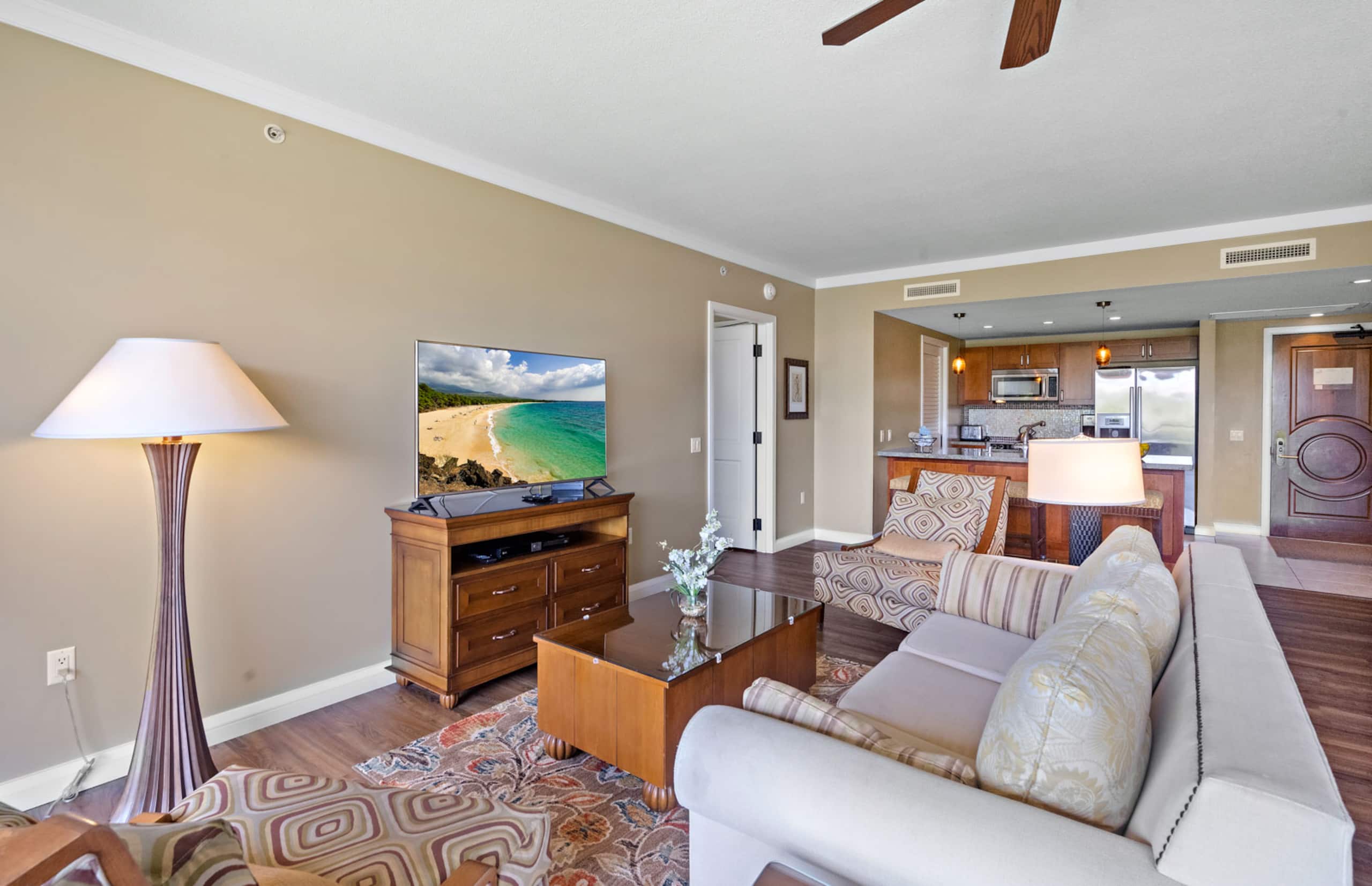 Condo in Lahaina · ★4.85 · 2 bedrooms · 3 beds · 2 baths - Image 11