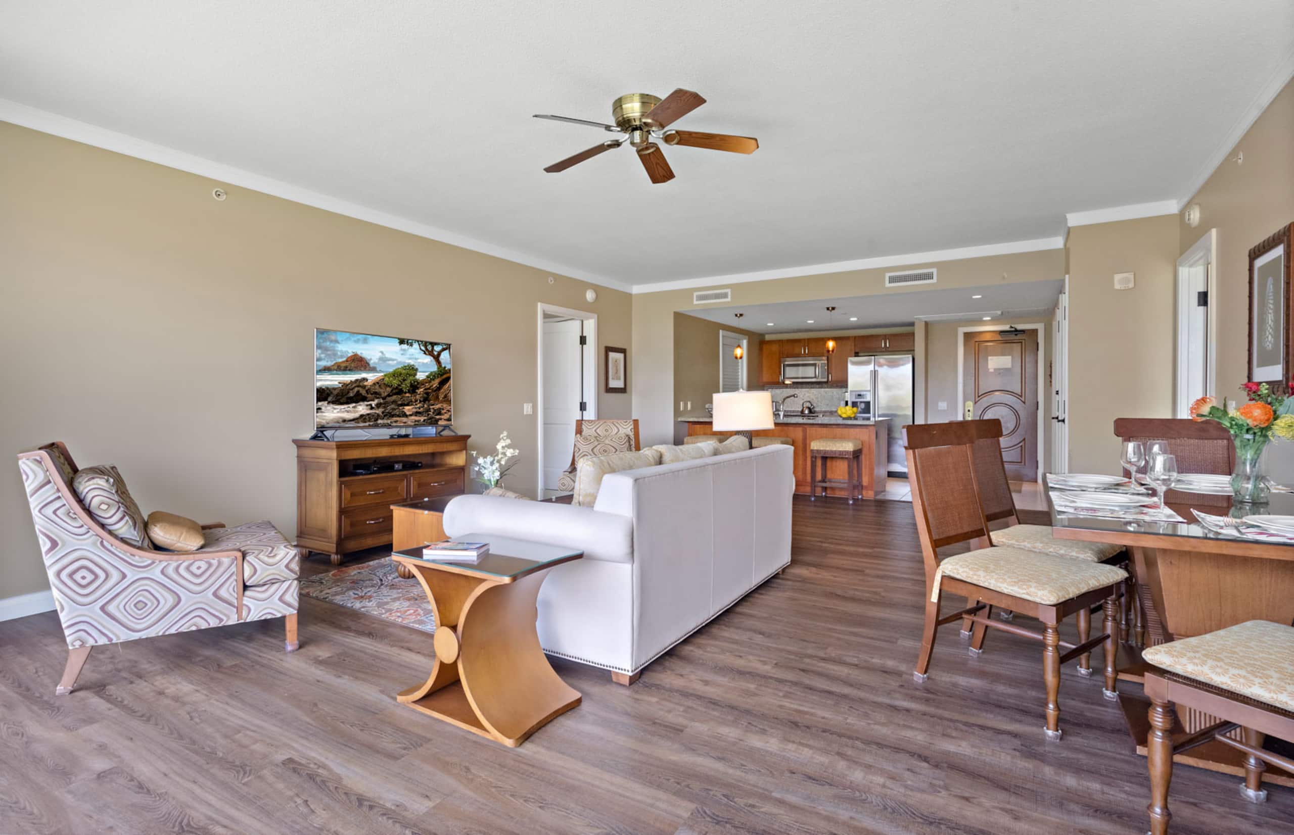 Condo in Lahaina · ★4.85 · 2 bedrooms · 3 beds · 2 baths - Image 12