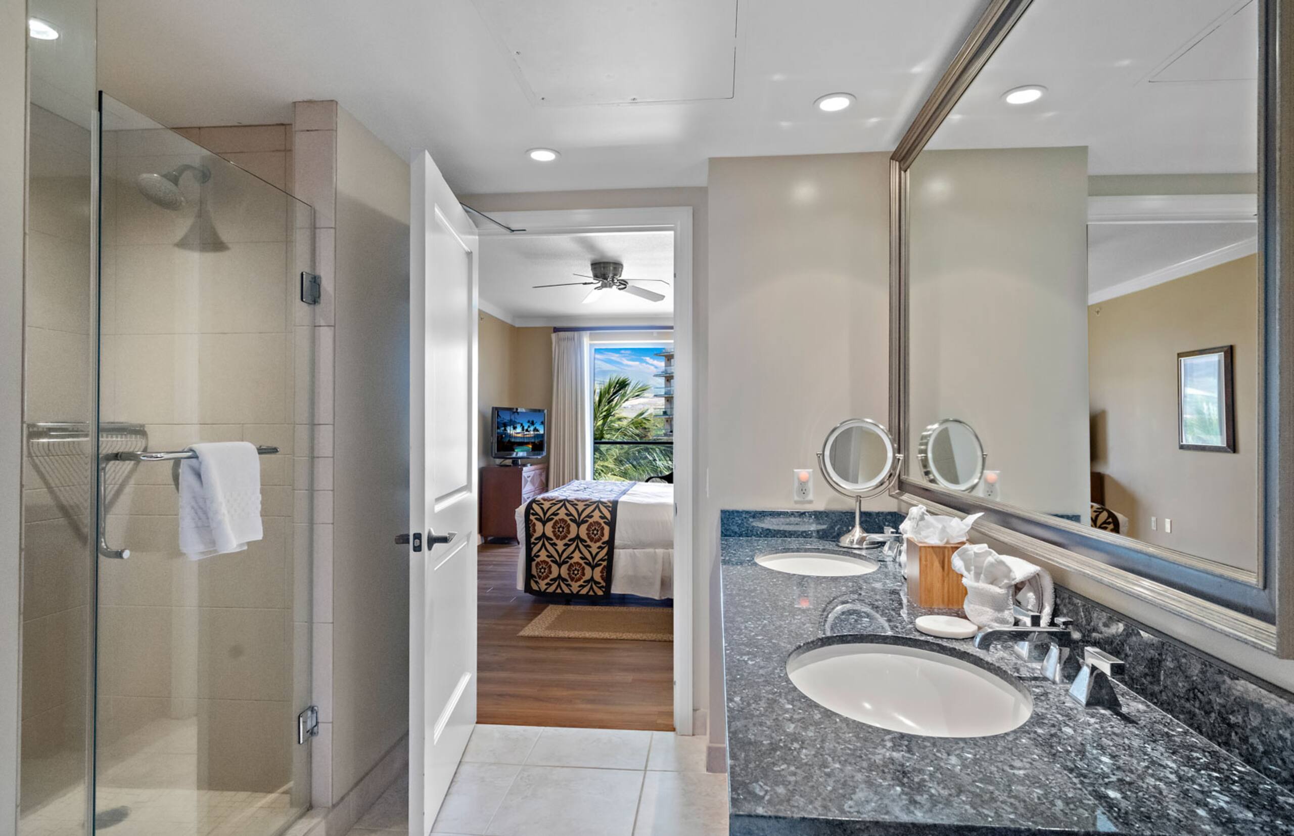 Condo in Lahaina · ★4.85 · 2 bedrooms · 3 beds · 2 baths - Image 26