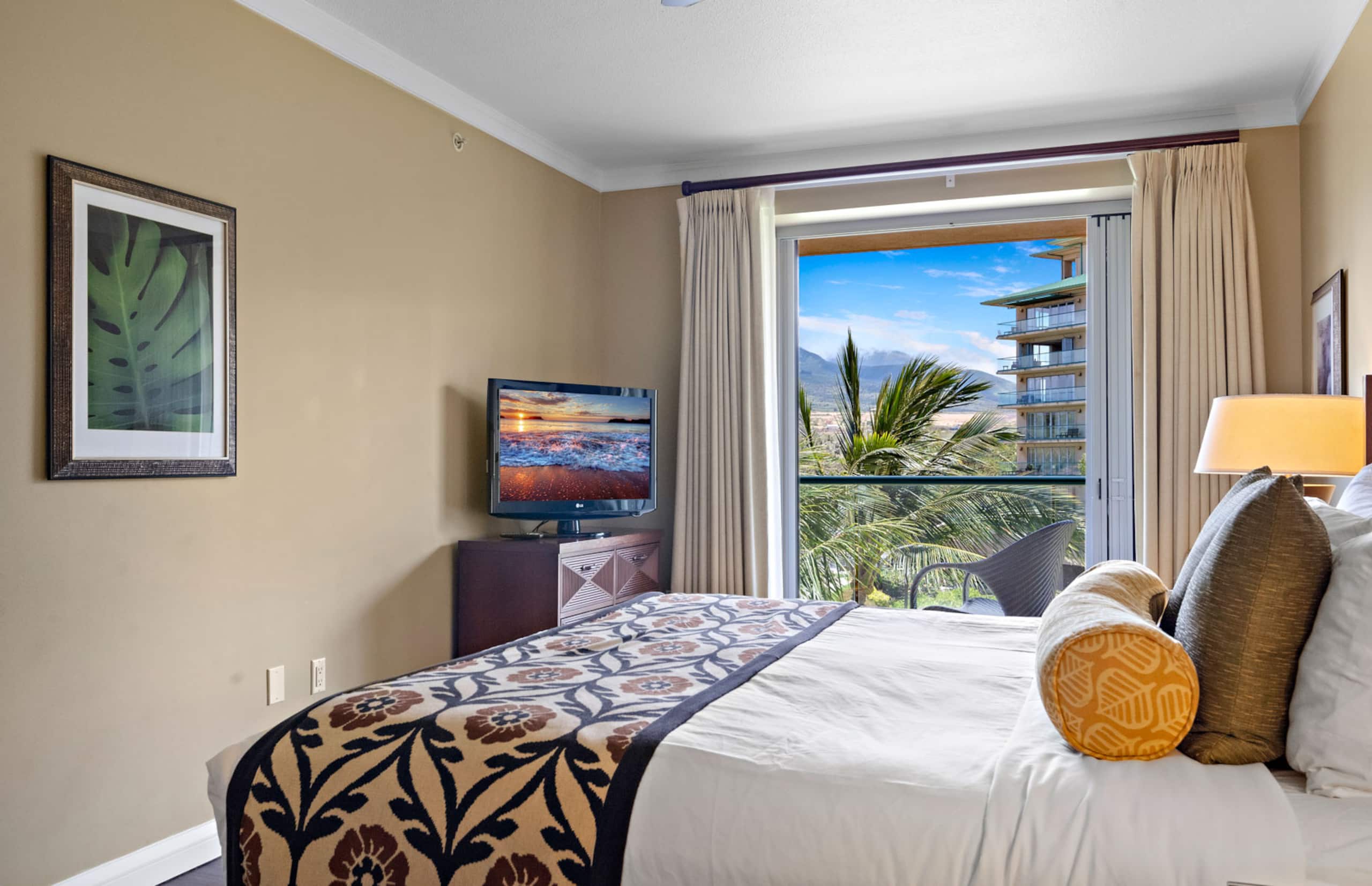 Condo in Lahaina · ★4.85 · 2 bedrooms · 3 beds · 2 baths - Image 24