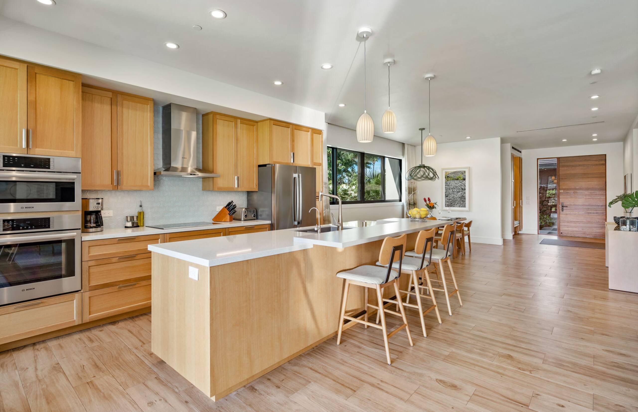 Condo in Lahaina · ★4.43 · 3 bedrooms · 4 beds · 3 baths - Image 13