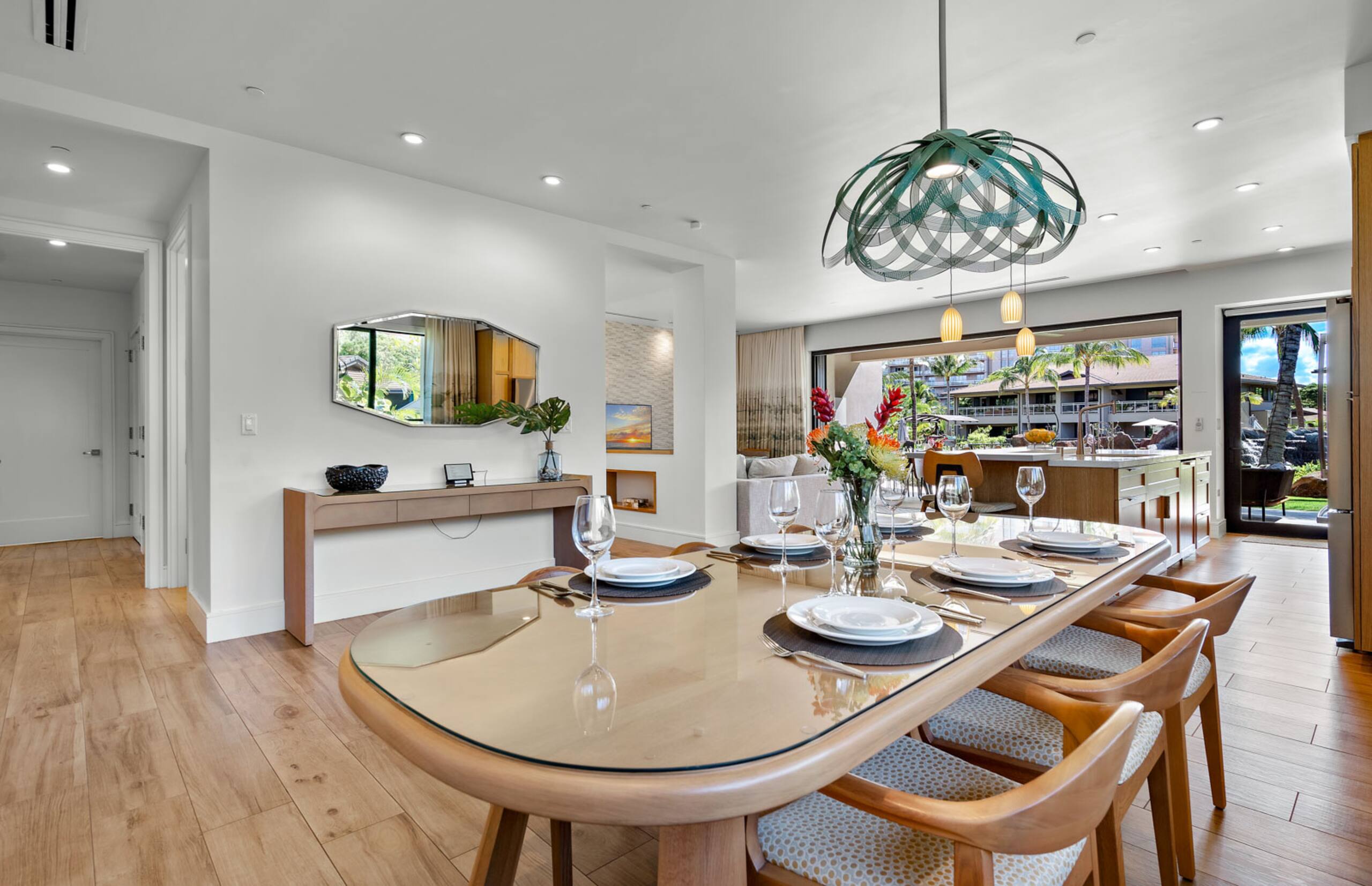 Condo in Lahaina · ★4.43 · 3 bedrooms · 4 beds · 3 baths - Image 14