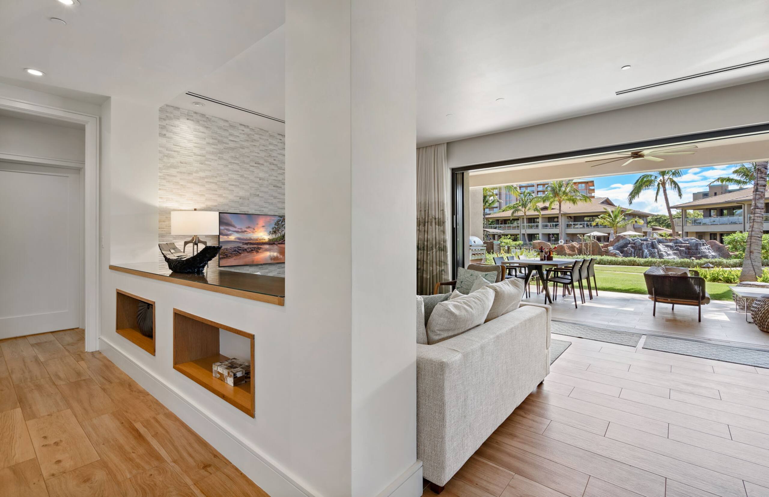 Condo in Lahaina · ★4.43 · 3 bedrooms · 4 beds · 3 baths - Image 15