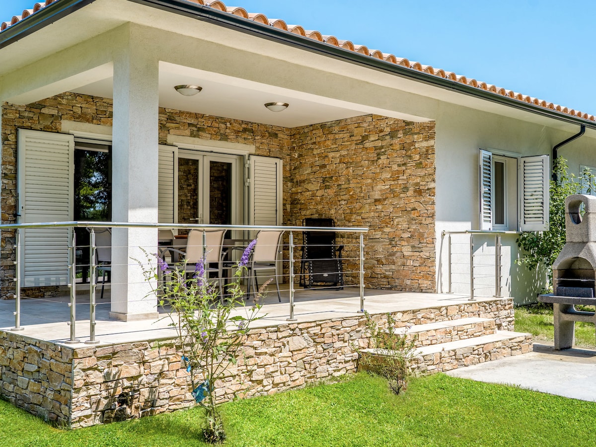 Top performing Airbnb: A Suara by Interhome in Ghisonaccia