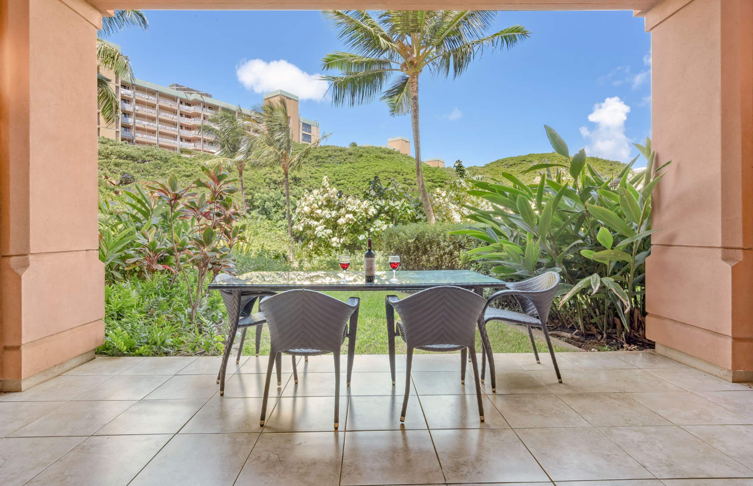 Condo in Lahaina · ★4.84 · 1 bedroom · 2 beds · 1 bath - Image 21