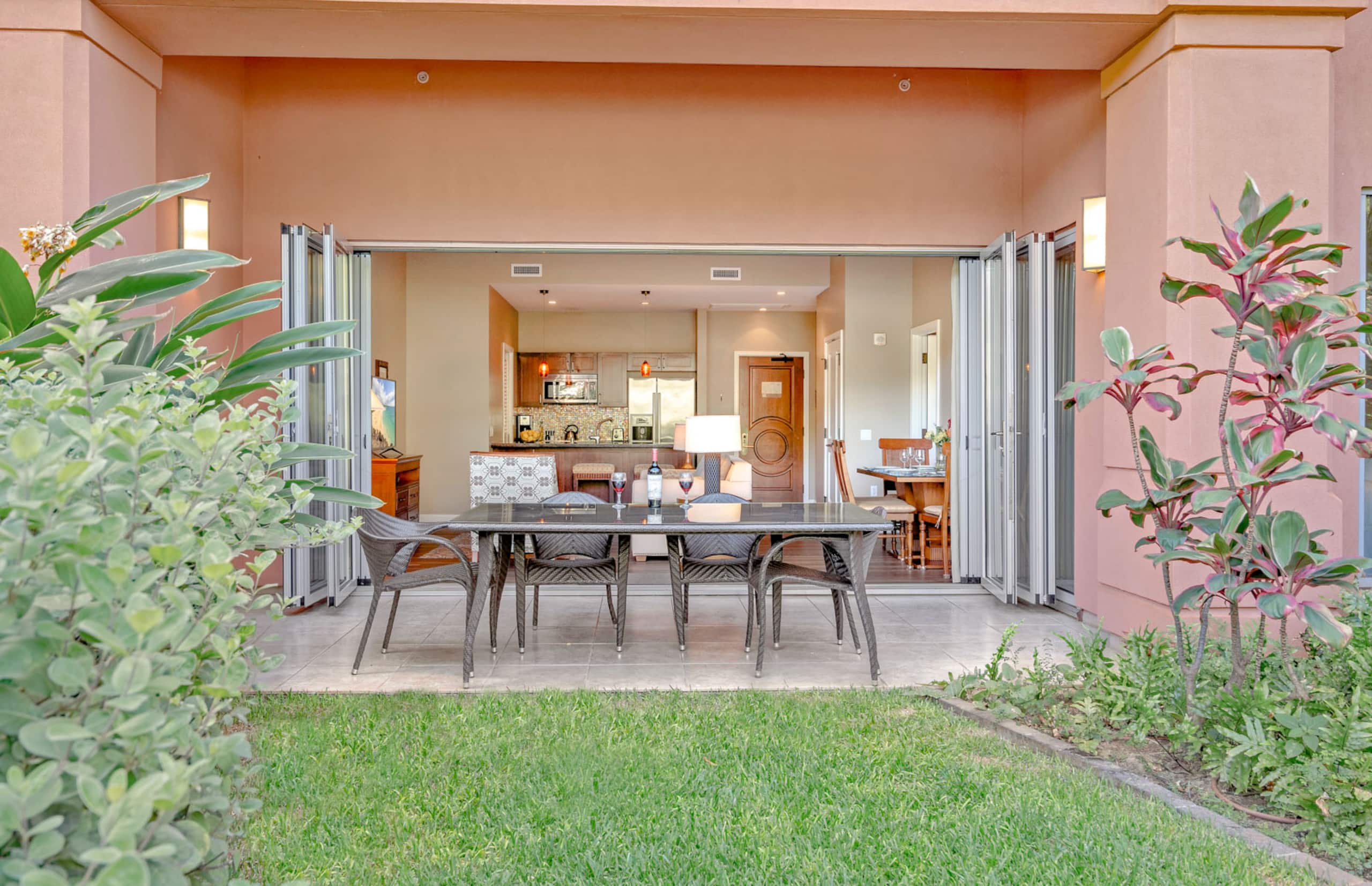 Condo in Lahaina · ★4.84 · 1 bedroom · 2 beds · 1 bath - Image 20