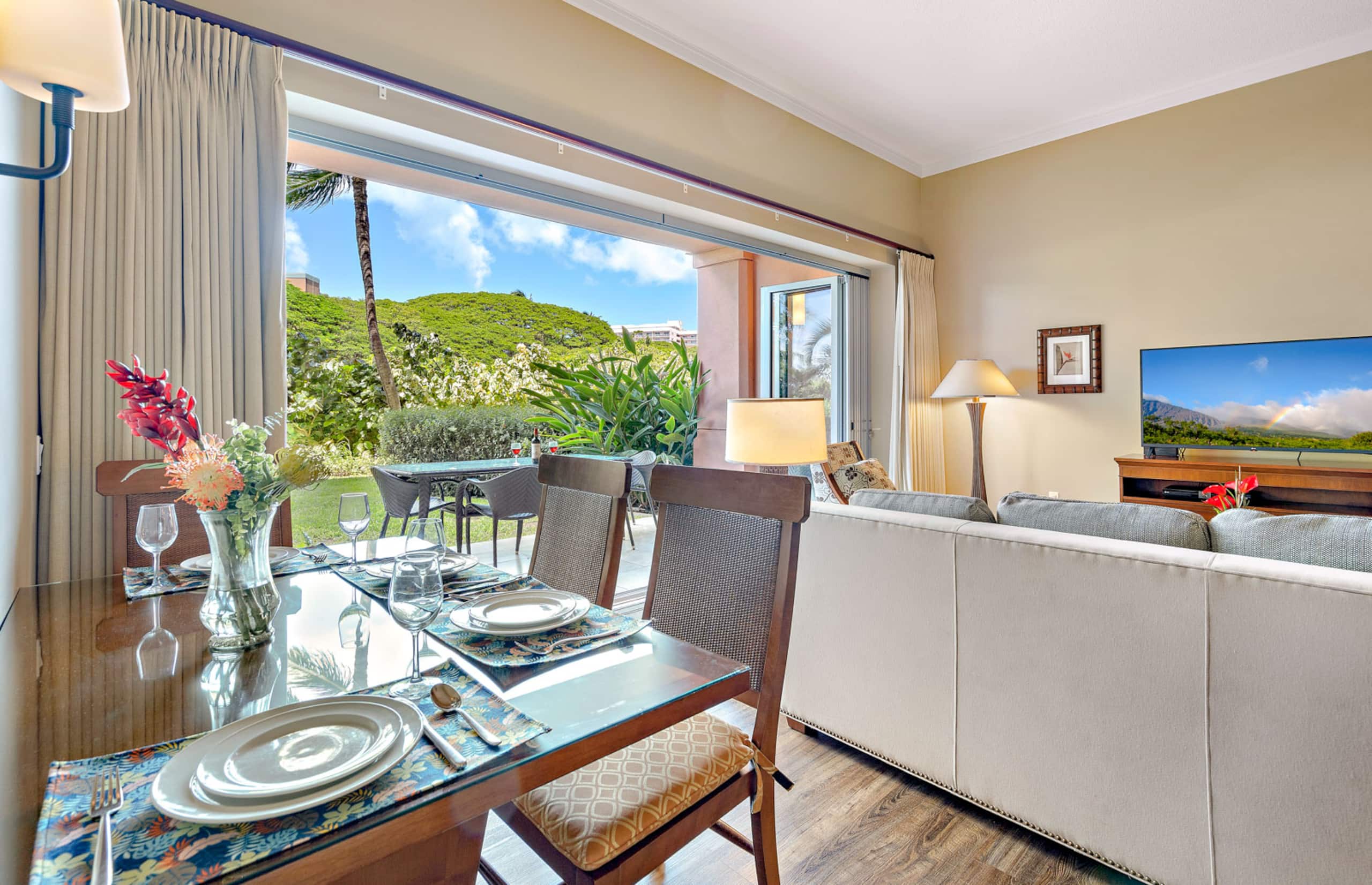 Condo in Lahaina · ★4.84 · 1 bedroom · 2 beds · 1 bath - Image 7
