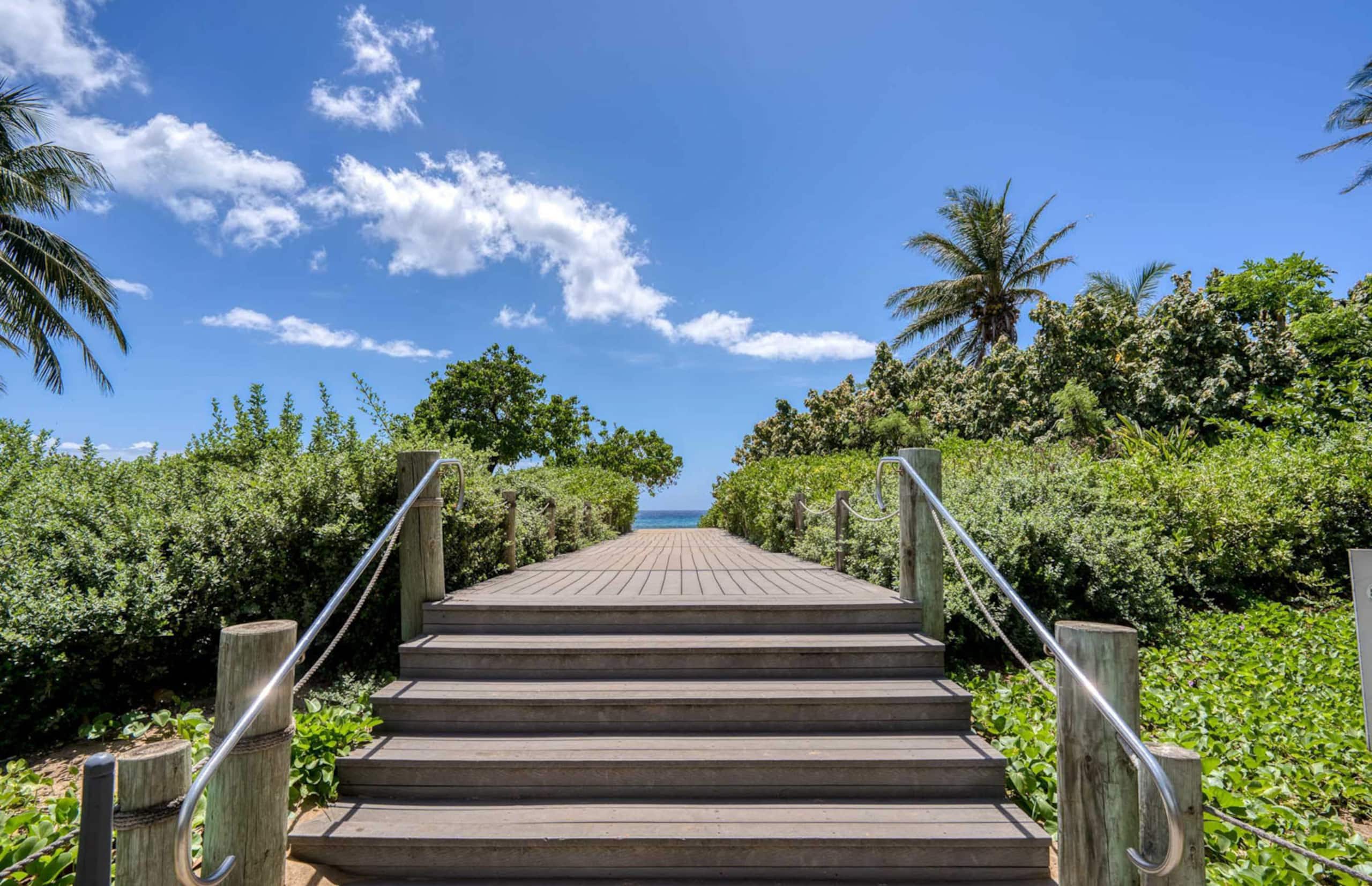 Condo in Lahaina · ★4.84 · 1 bedroom · 2 beds · 1 bath - Image 25