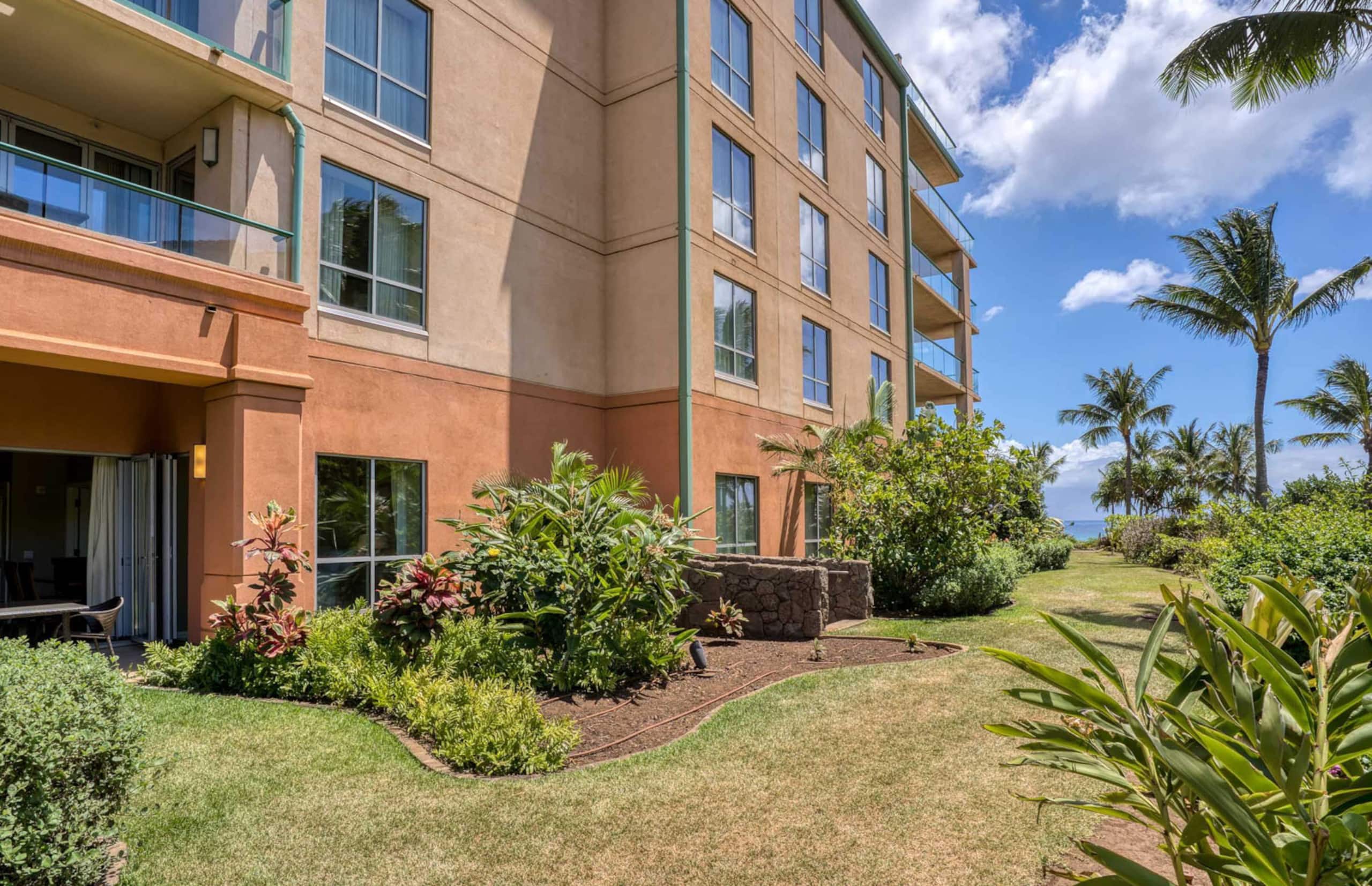 Condo in Lahaina · ★4.84 · 1 bedroom · 2 beds · 1 bath - Image 22