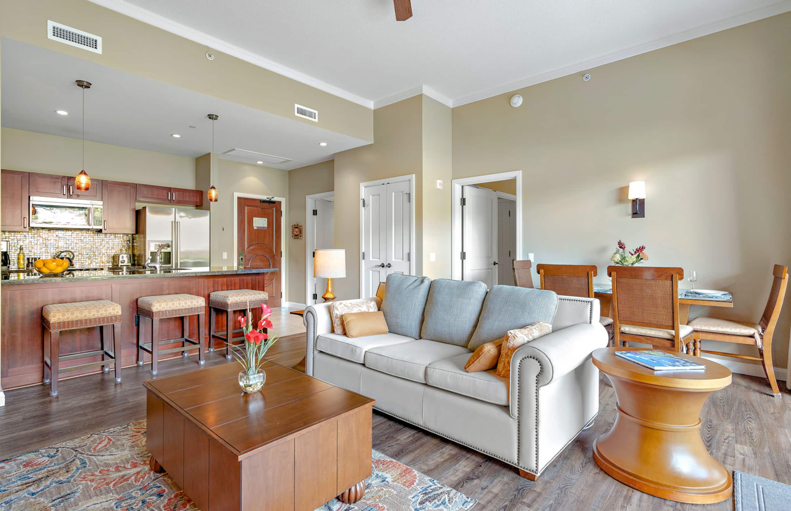 Condo in Lahaina · ★4.84 · 1 bedroom · 2 beds · 1 bath - Image 4