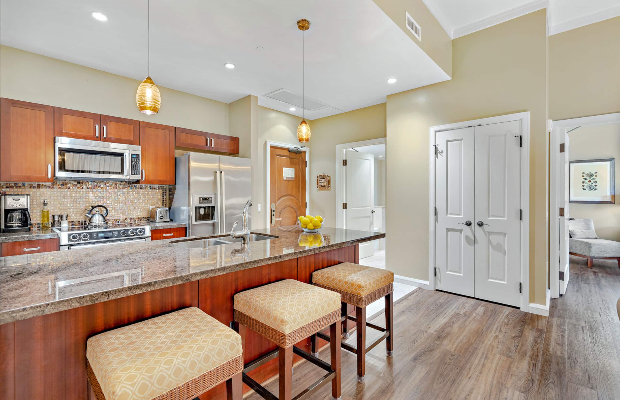 Condo in Lahaina · ★4.84 · 1 bedroom · 2 beds · 1 bath - Image 11