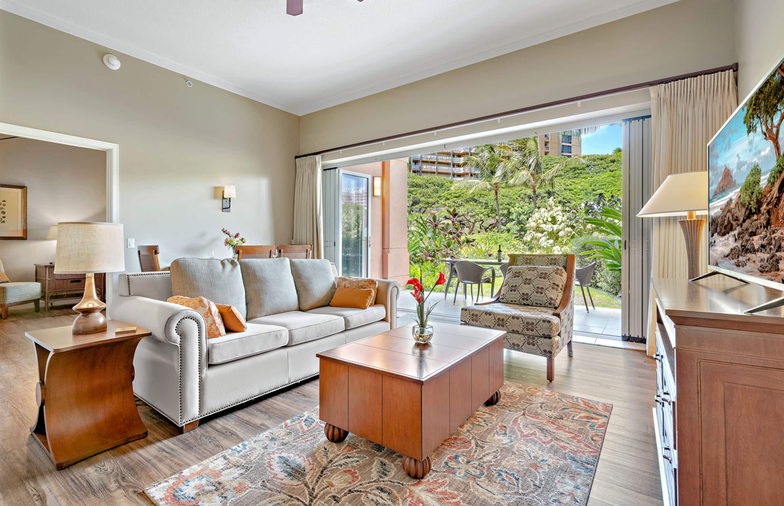 Condo in Lahaina · ★4.84 · 1 bedroom · 2 beds · 1 bath - Image 1