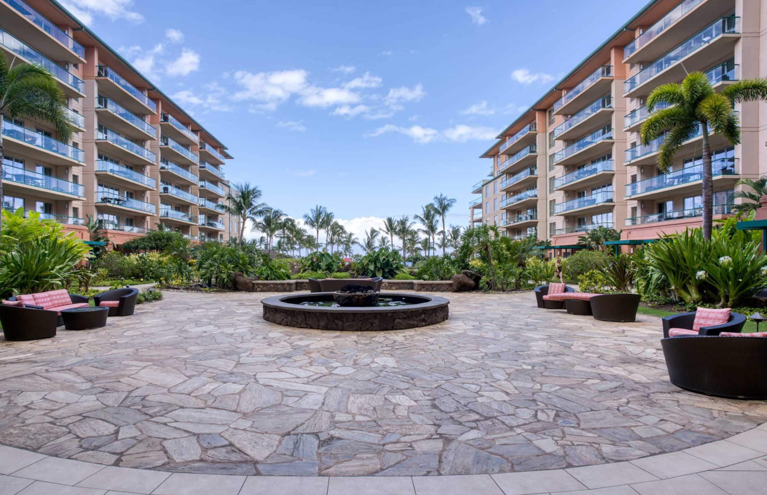 Condo in Lahaina · ★4.84 · 1 bedroom · 2 beds · 1 bath - Image 30