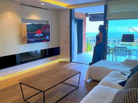 Spectacular Modern Designer High Standing Villa Designer