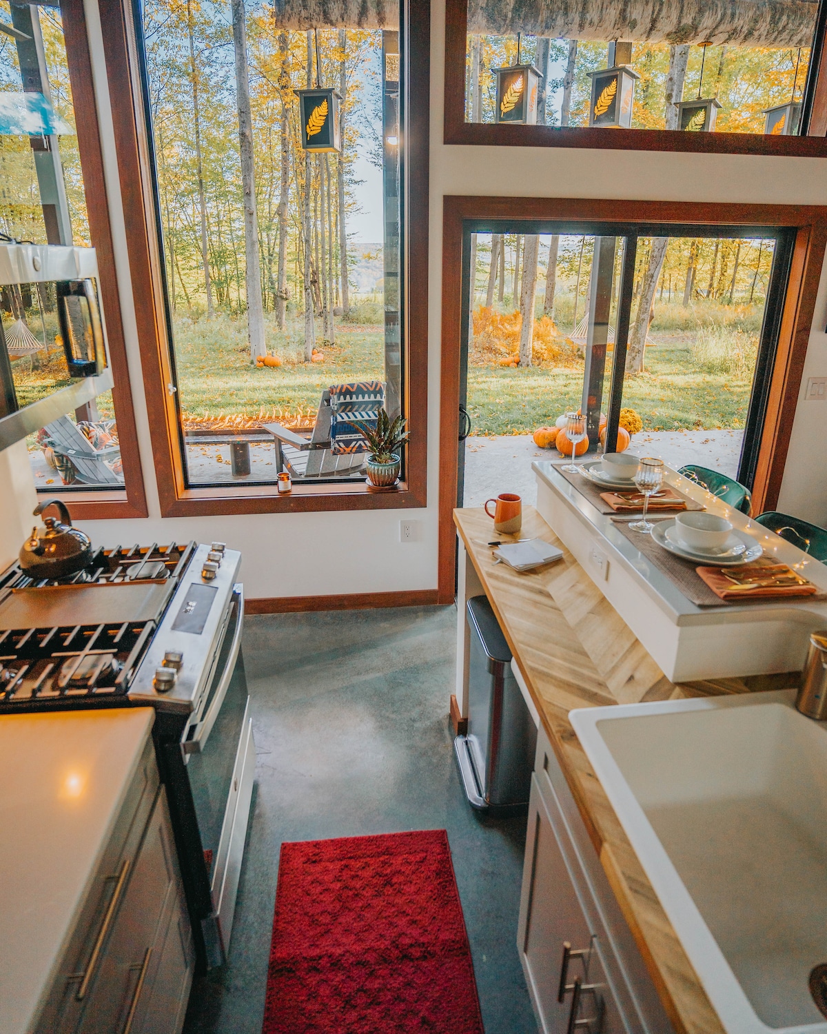 Make it personal spa with hot tub & sauna Tiny houses for Rent in