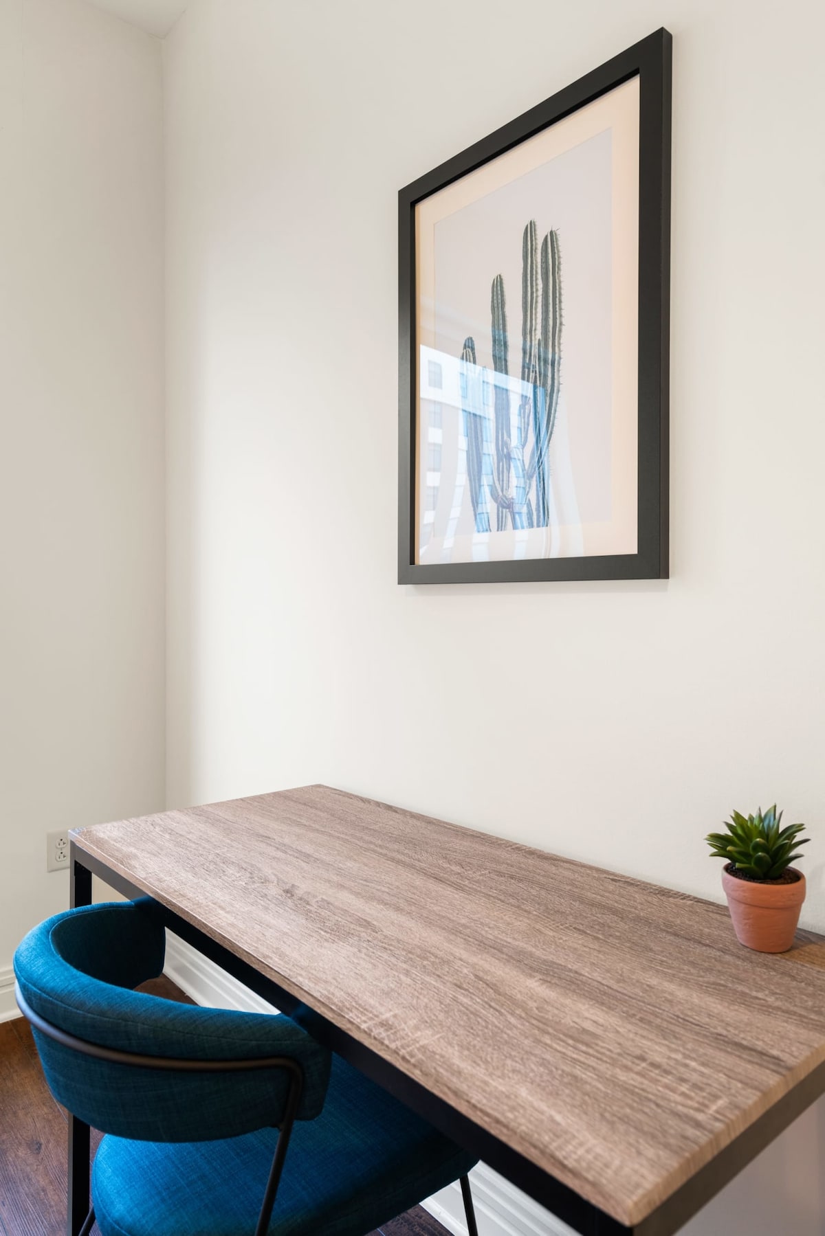 Kasa | Family Friendly 2BD, Pool & Gym | Austin