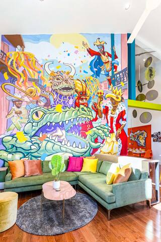 The Syd | Street Parades | Heated Pool & Oasis gallery image 5