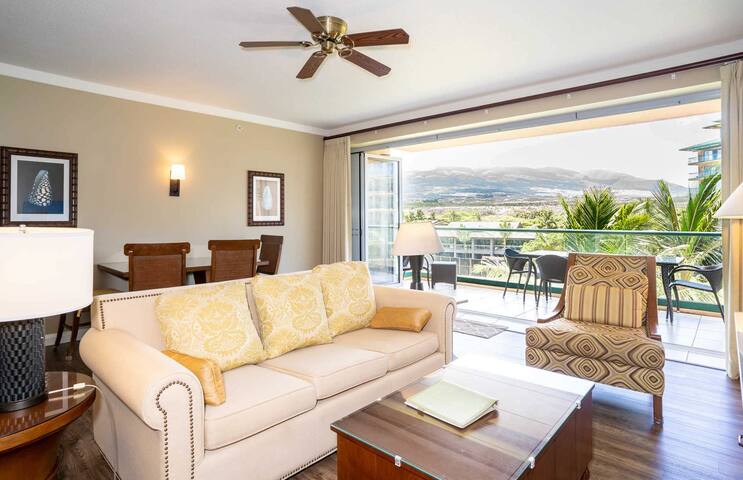 Maui Resort Rentals: Honua Kai 3BR+Den gallery image 3