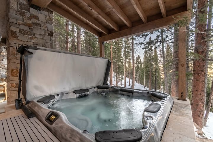 Winter Park Lodging Company managed Airbnb listing 1