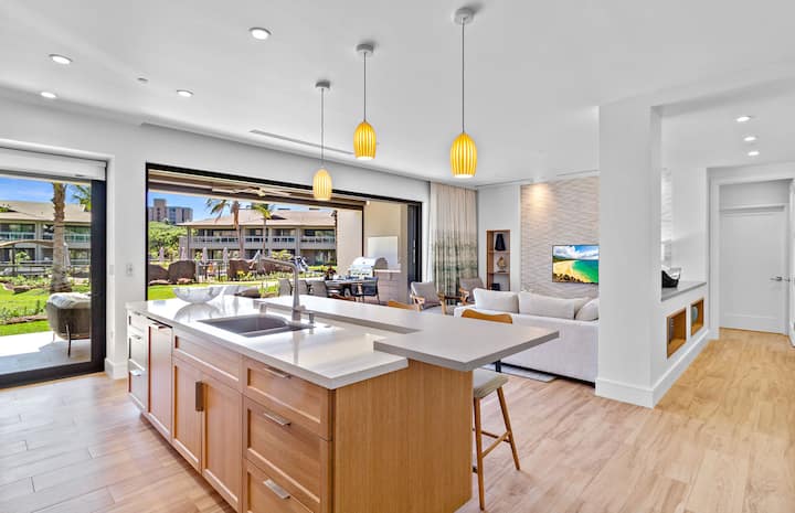 Maui Resort Rentals: 6 Total Bedrooms At Kaanapalis Newest Luxury Residences, Steps From Beach & Resort Amenities! - Maui, HI