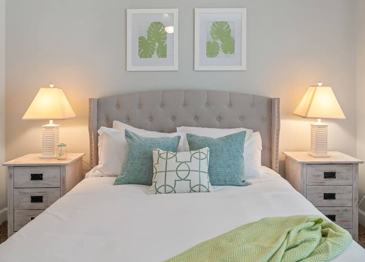 ห้องนอนผู้เข้าพักหมายเลข 3 พร้อมการตกแต่งสไตล์ชายฝั่ง