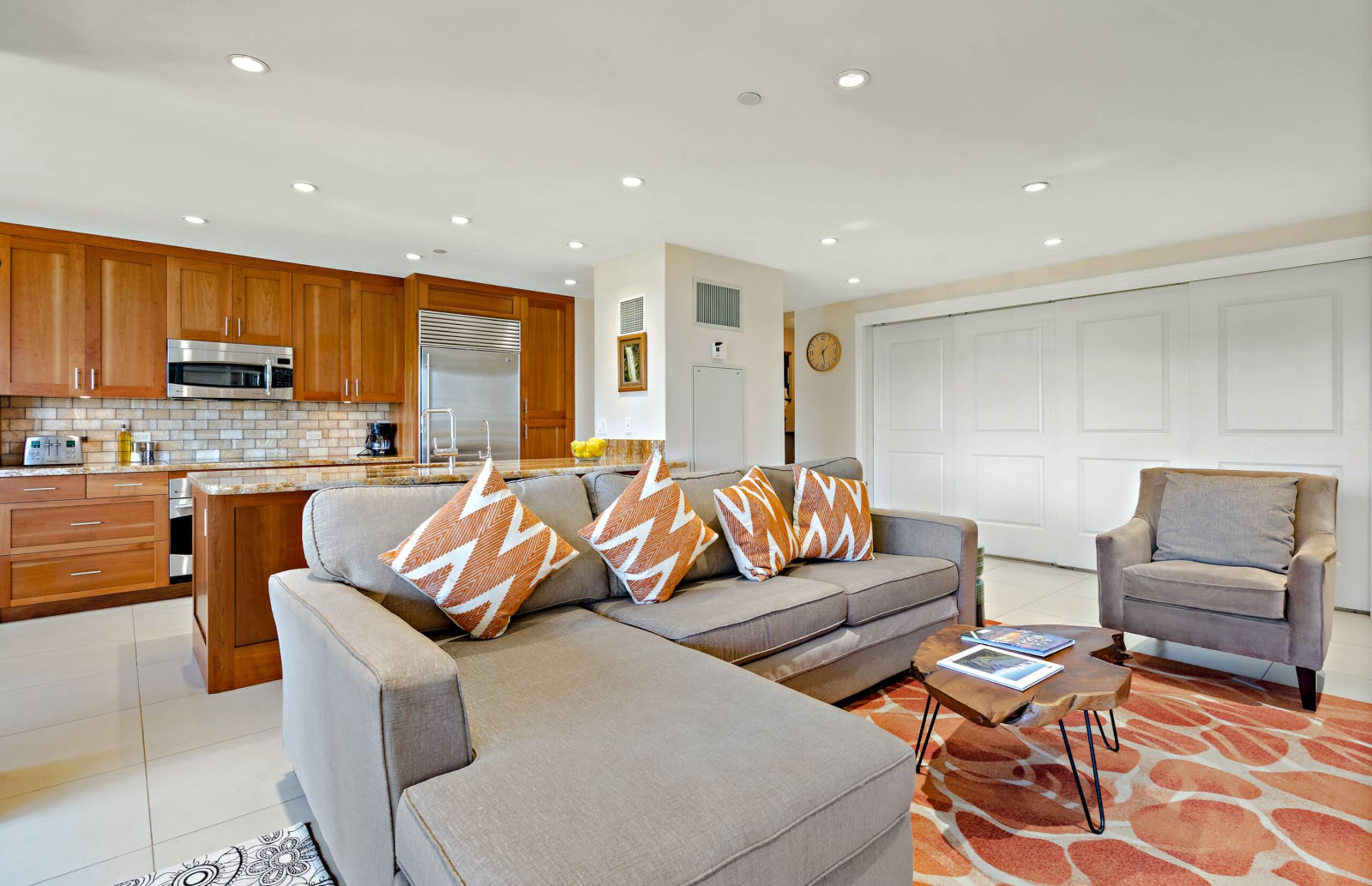 Condo in Lahaina · ★4.88 · 2 bedrooms · 3 beds · 2 baths - Image 7