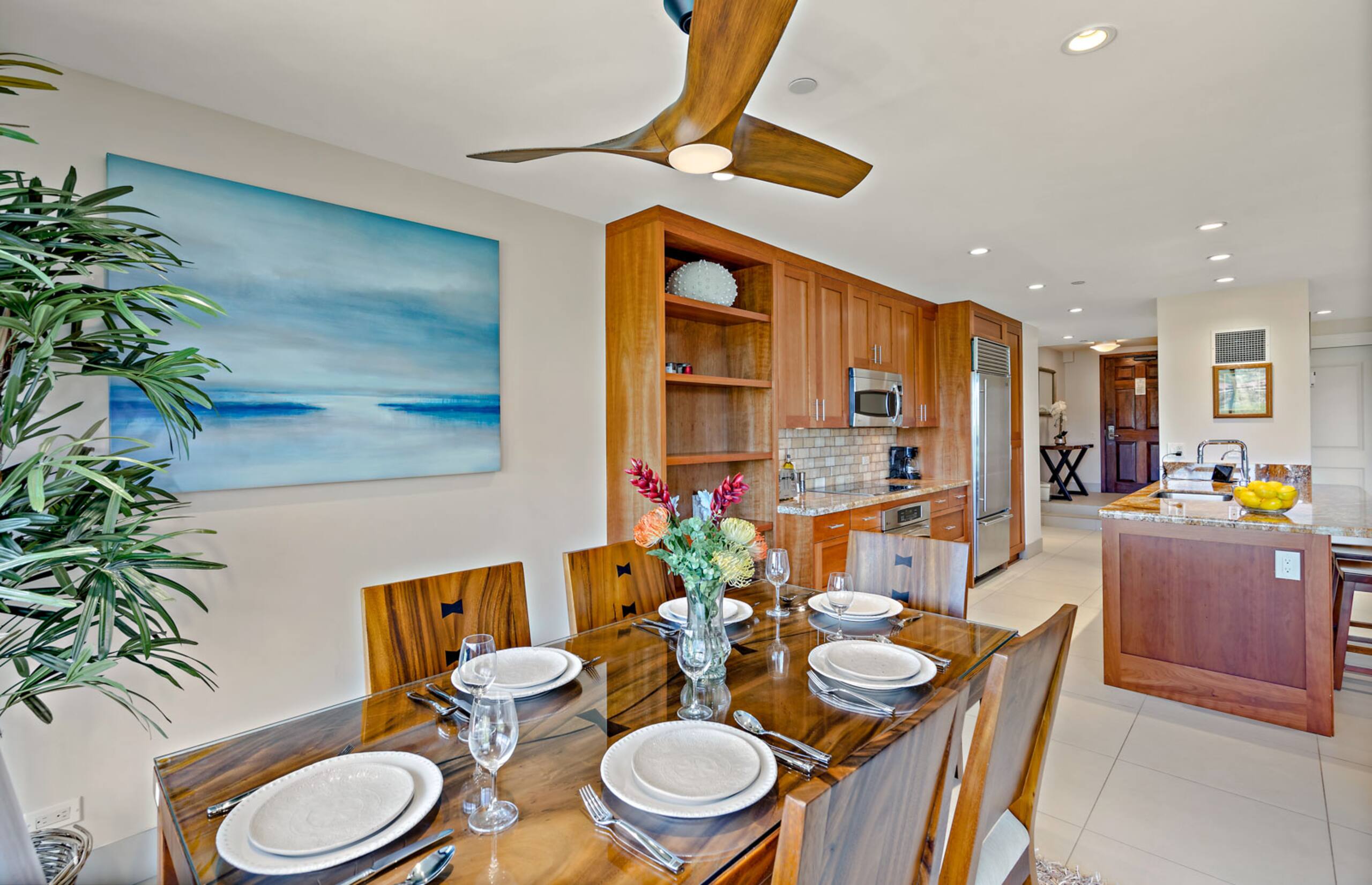 Condo in Lahaina · ★4.88 · 2 bedrooms · 3 beds · 2 baths - Image 10