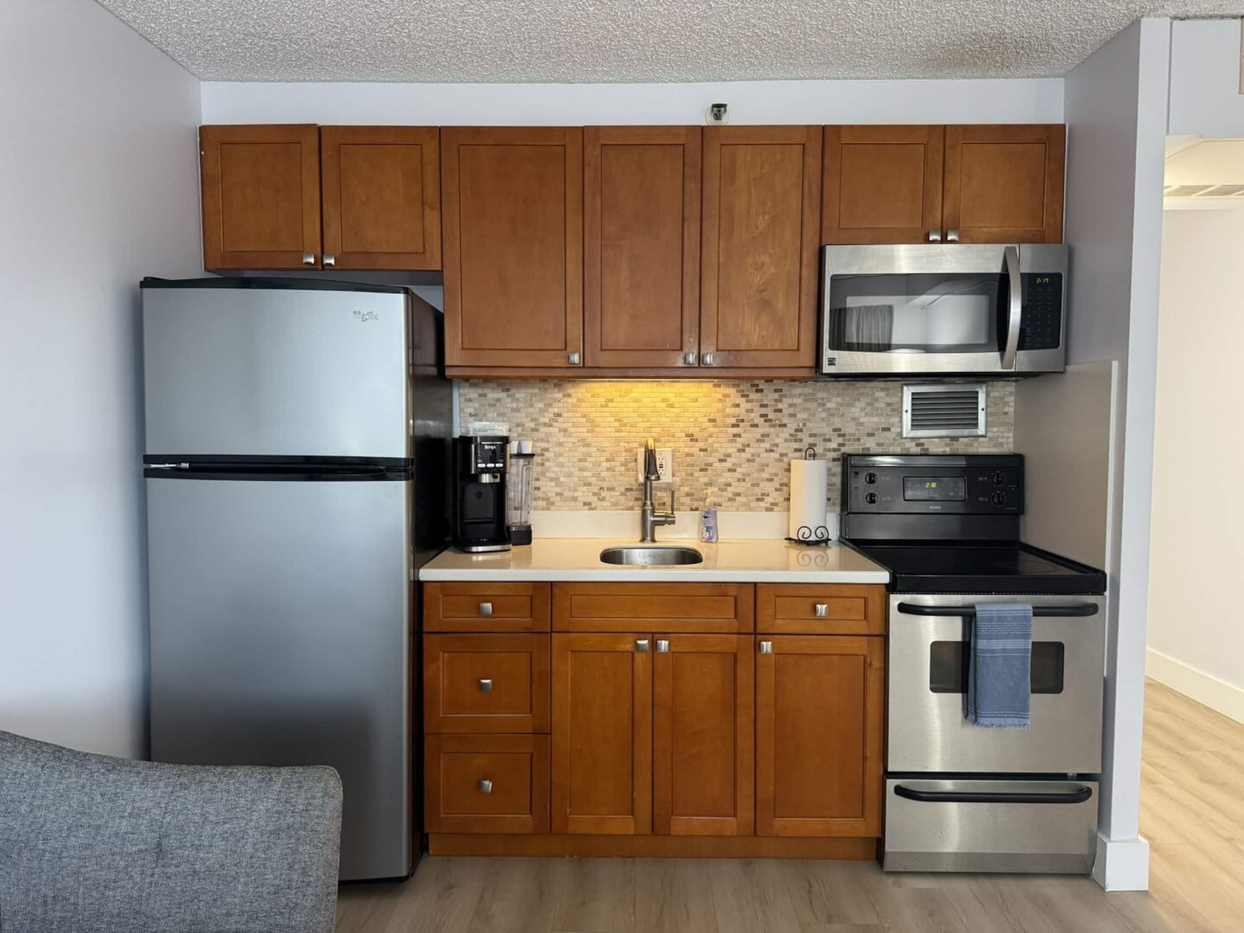 Condo in Honolulu · ★4.84 · 1 bedroom · 1 bed · 1 private bath - Image 5