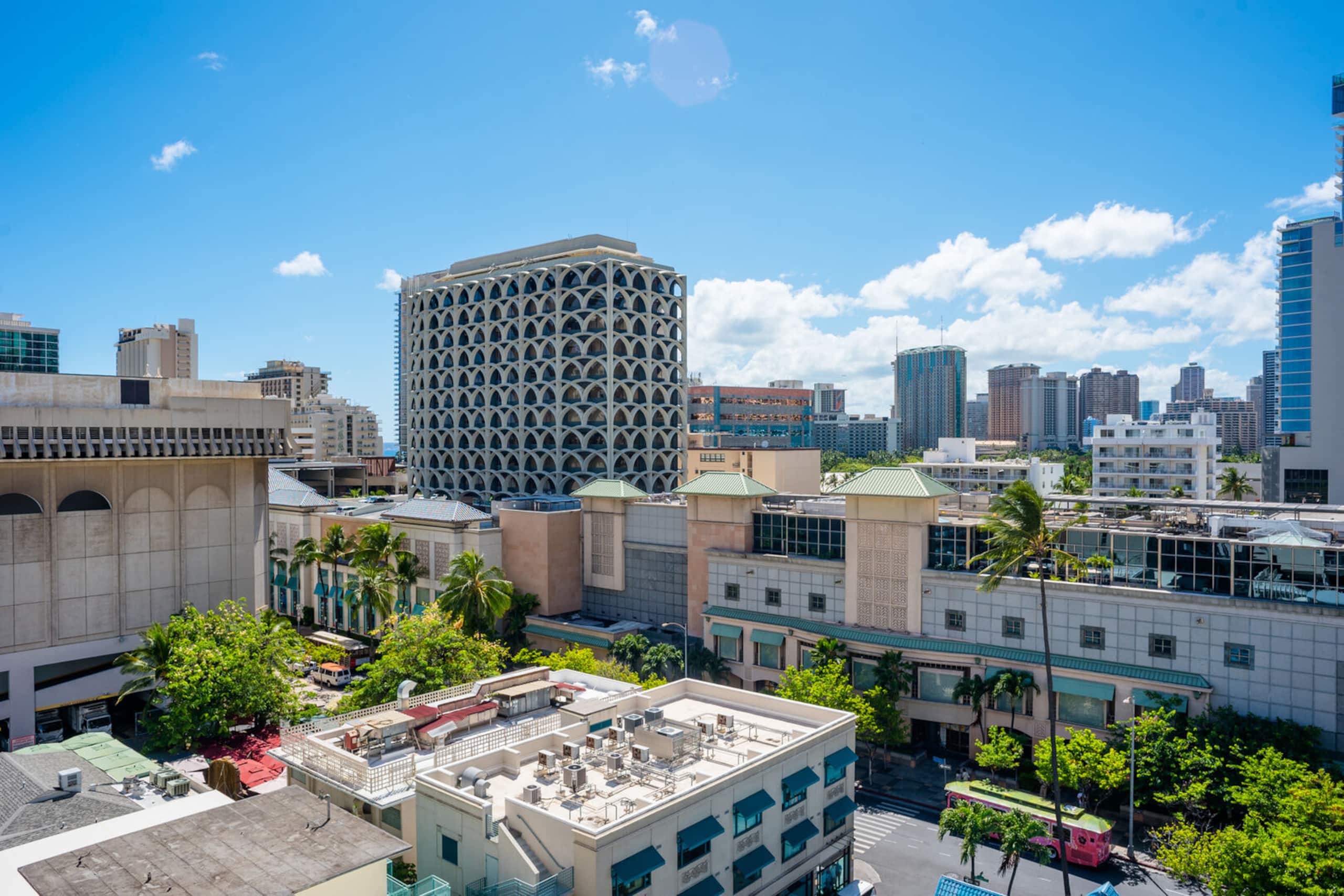 Condo in Honolulu · ★4.84 · 1 bedroom · 1 bed · 1 private bath - Image 13